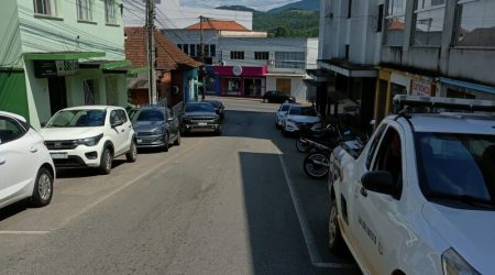 Estacionamento será proibido nas ruas Nereu Ramos e Padre Januário na madrugada desta quarta-feira (19)