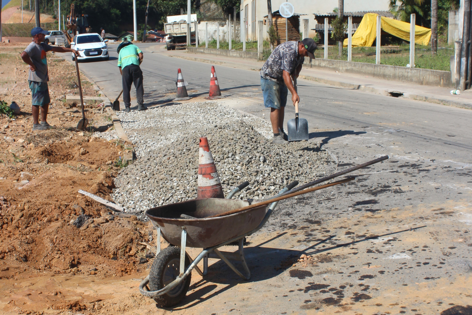 Ampla operação tapa-buracos tem início em São João Batista
