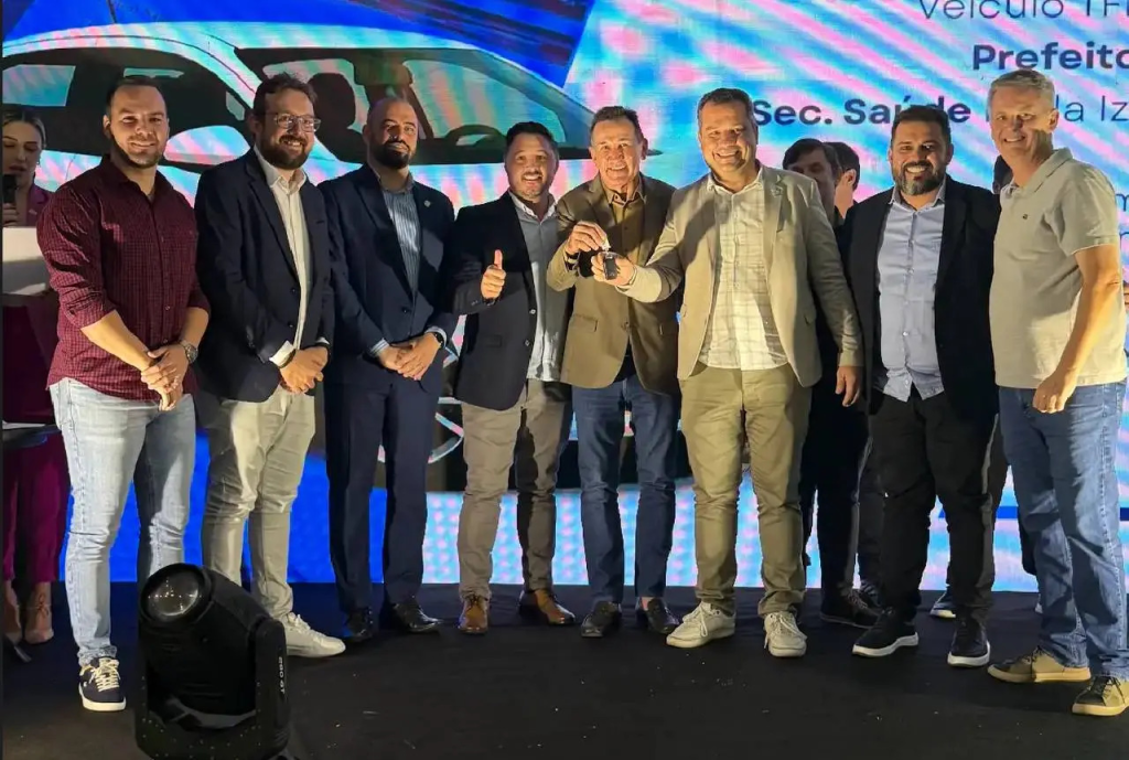 Saúde de São João Batista é contemplada com novo veículo para transporte de pacientes