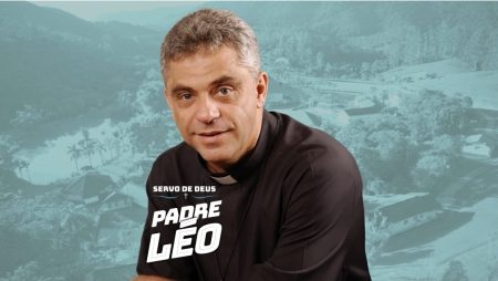 Documentação da Causa de Beatificação do Padre Léo é entregue oficialmente no Vaticano