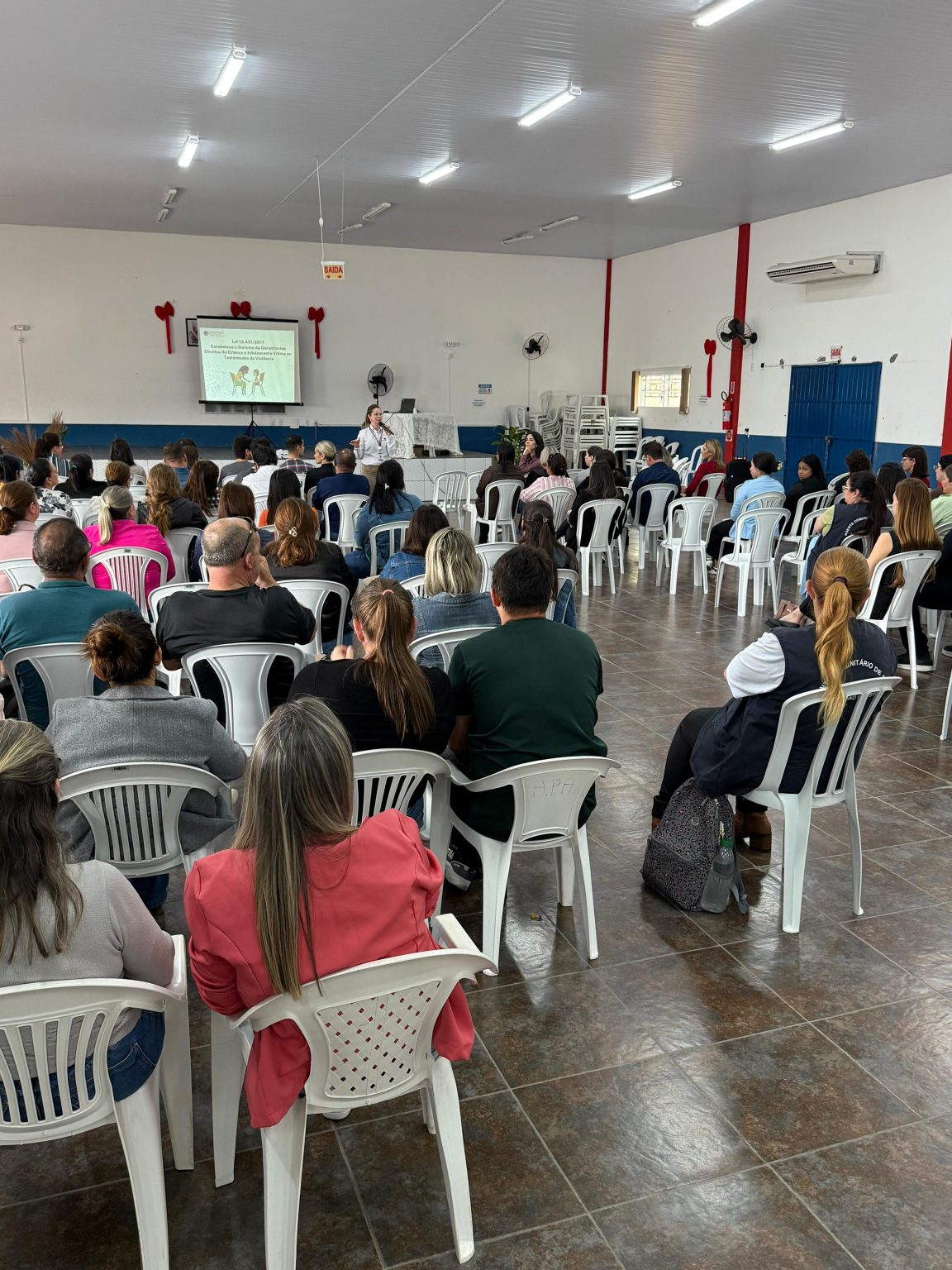 Rede de proteção à criança e ao adolescente de São João Batista participa de capacitação sobre Escuta Especializada
