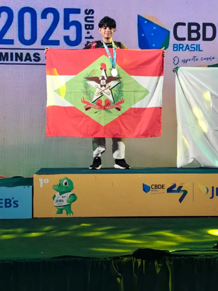 Taekwondista de São João Batista é campeão da Série Prata dos Jogos Escolares Brasileiros (JEBs)