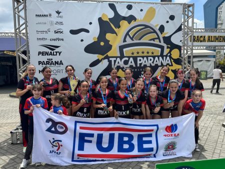 Equipe Sub-13 da Fube é campeã da Série Bronze da Taça Paraná de Voleibol 2025