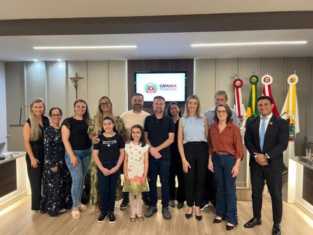 Com foco na inclusão, Secretaria de Educação de São João Batista apresenta Política Municipal de Educação Especial