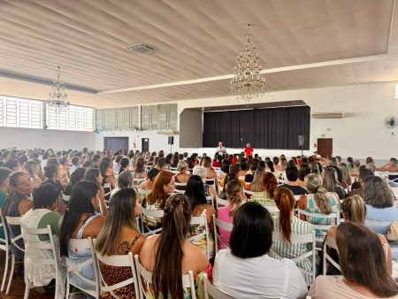 Semana de formação para professores antecede volta às aulas na rede municipal de São João Batista