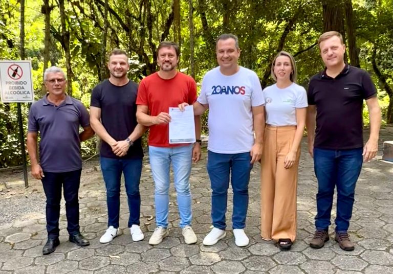 Ordem de serviço para implantação da sede da Fumab no Parque Cascata do Fernandes é assinada