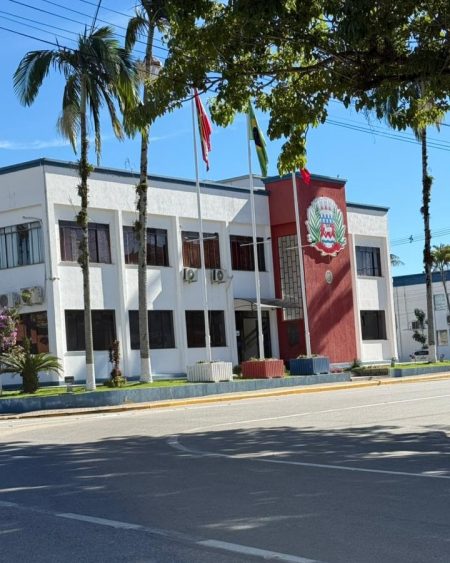 Prefeitura de São João Batista antecipa pagamento da primeira parcela do 13º salário