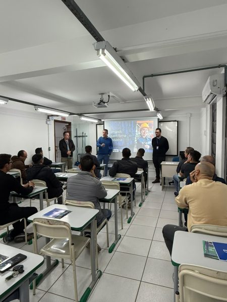 Cursos profissionalizantes gratuitos na área de climatização têm início em São João Batista